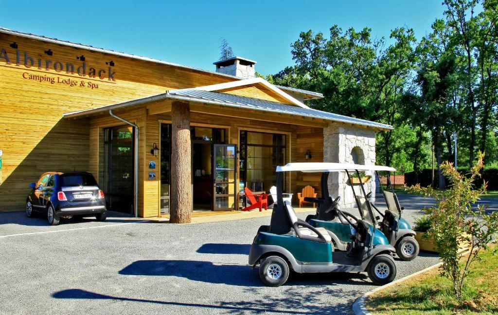 Albirondack Camping Lodge & Spa Eksteriør billede