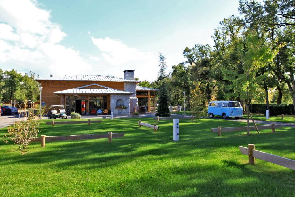 Albirondack Camping Lodge & Spa Eksteriør billede