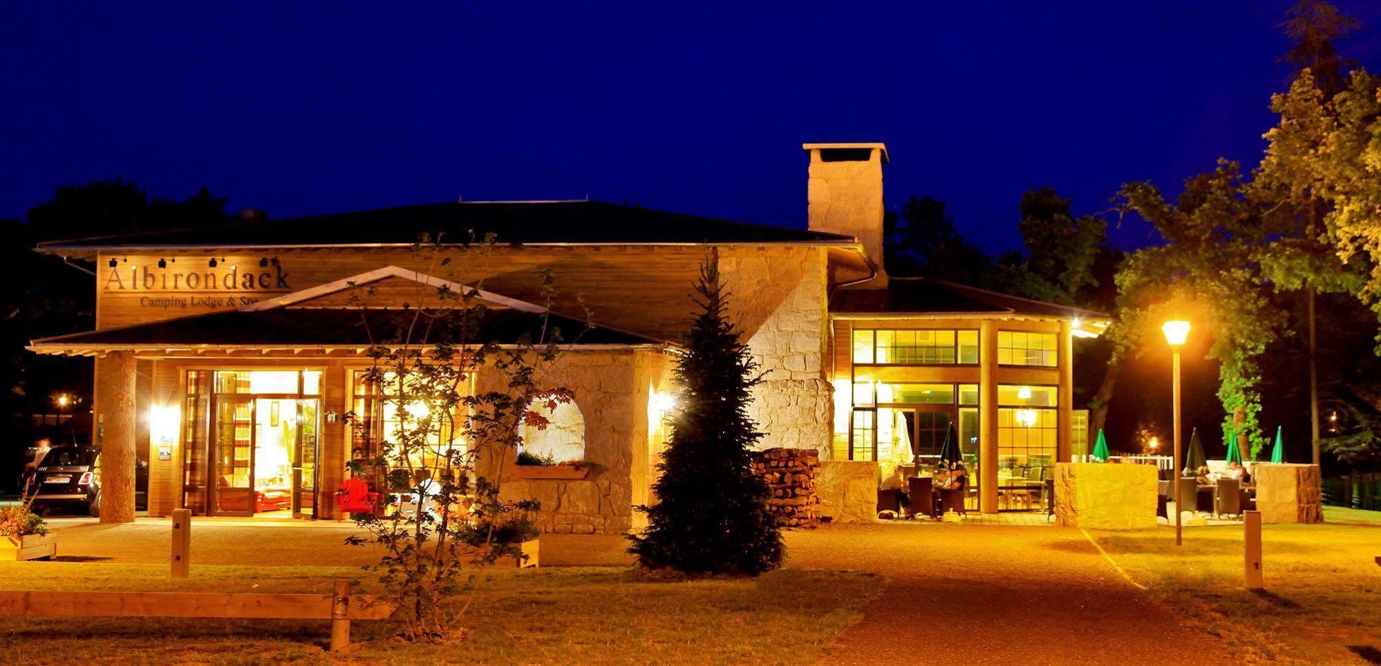 Albirondack Camping Lodge & Spa Eksteriør billede