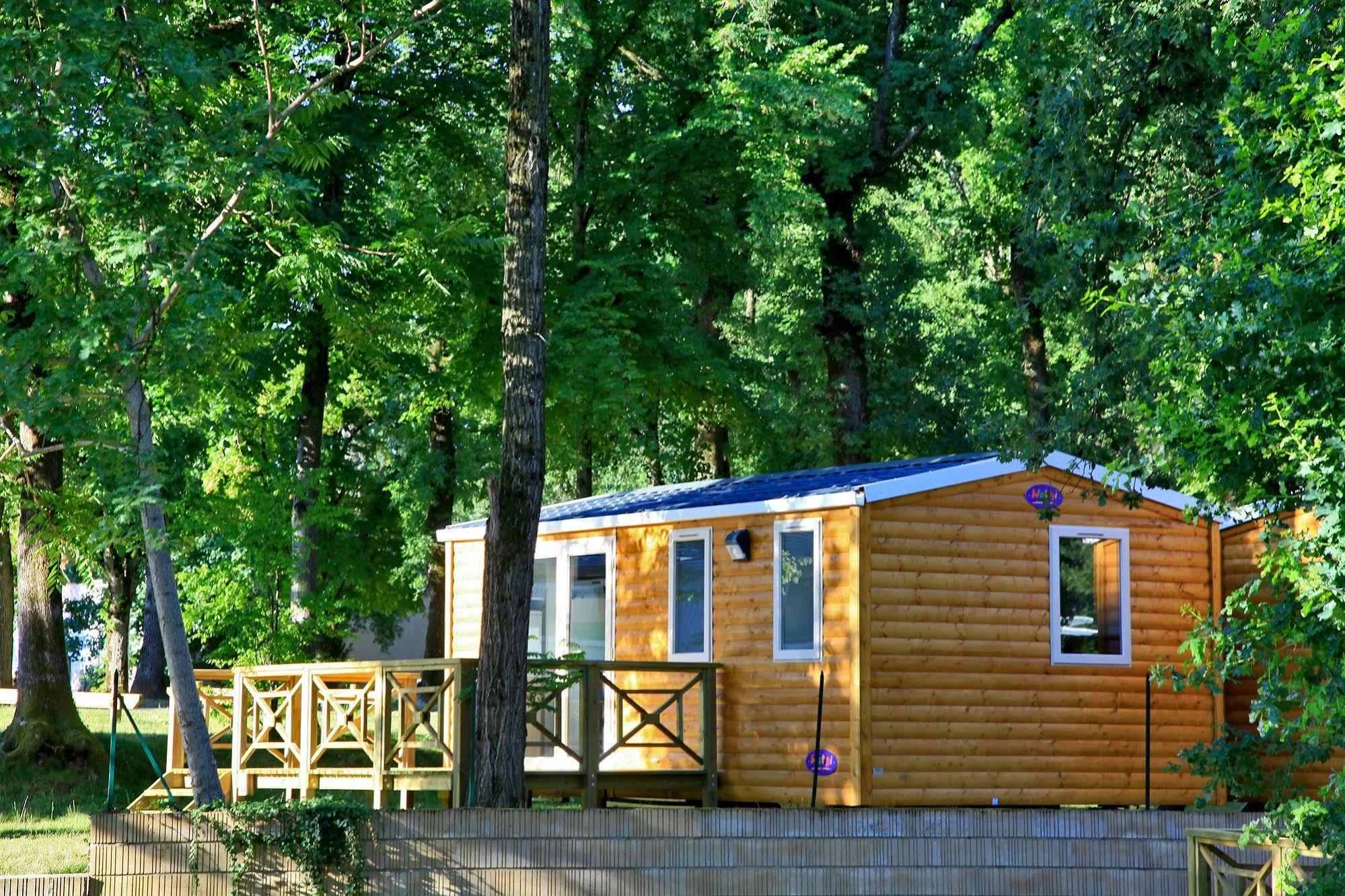 Albirondack Camping Lodge & Spa Eksteriør billede