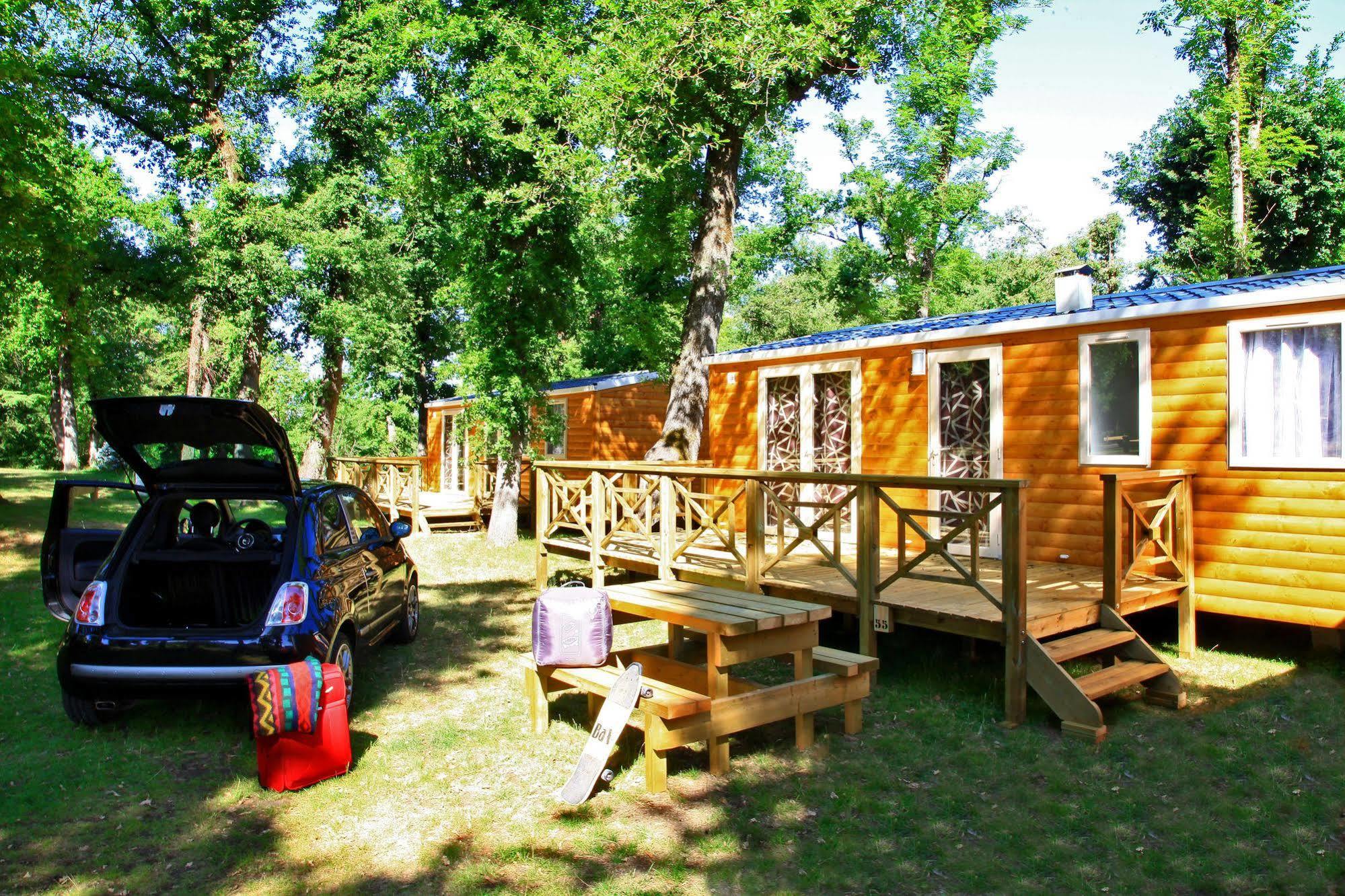 Albirondack Camping Lodge & Spa Eksteriør billede