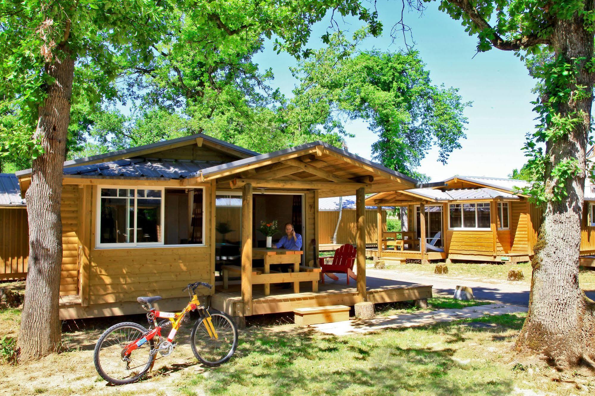 Albirondack Camping Lodge & Spa Eksteriør billede